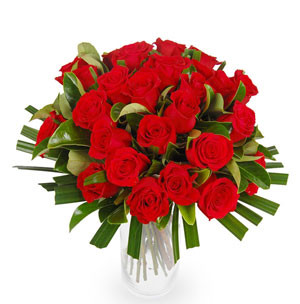 Beautiful imported 24 pcs Red Roses decorated in a Vase