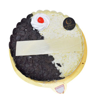 Indulge in Delight: Al-Arabian Mixed Forest Cake
