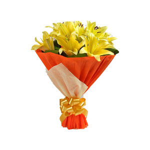 Elegant Bouquet: Imported Yellow Lilies in Bloom
