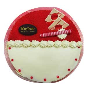 Vanilla & Red Velvet divided cake 500 gm from Tasty Treat