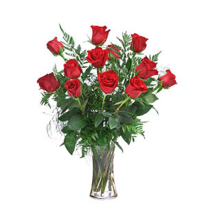Deshi Roses in Vase: Elegant Floral Display