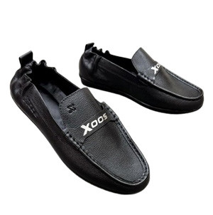 Timeless Style and Comfort: XoosFit Black Loafers