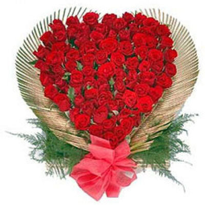 Valentine Heart 100 Roses