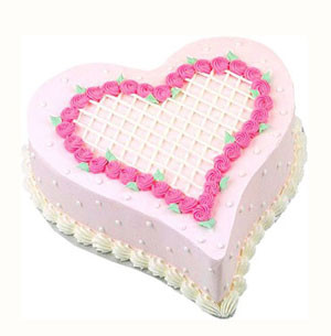 Shumi's Hot Bakery: Vanilla Heart Cake Delight