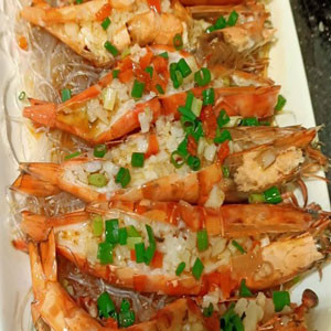 Korean Food:  Tiger Prawn 500 gm with agg ateam From "Goong the Castle"