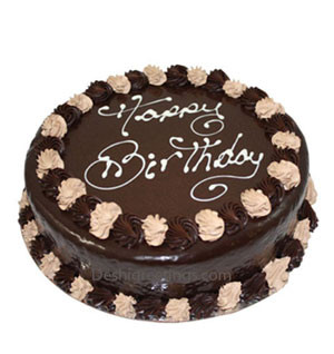 Indulge in Deliciousness: Yummy Yummy's Chocolate Cake