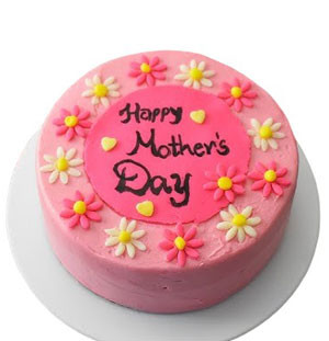Yummy Yummy's Mother's Day Vanilla Cake: Sweet Celebration