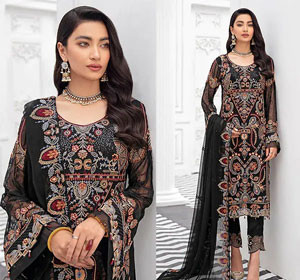 Pakistani Panache: Rangoon Salwar Suits – Where Tradition Meets Contemporary Glamour